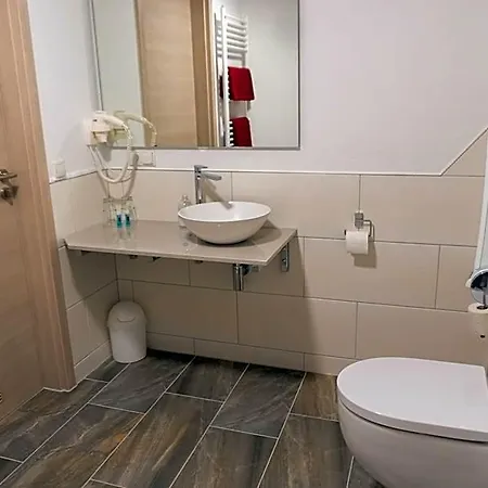 Haas-hotel Am Turm מלון 3*