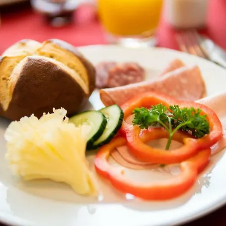 Haas-hotel Am Turm فندق 3*